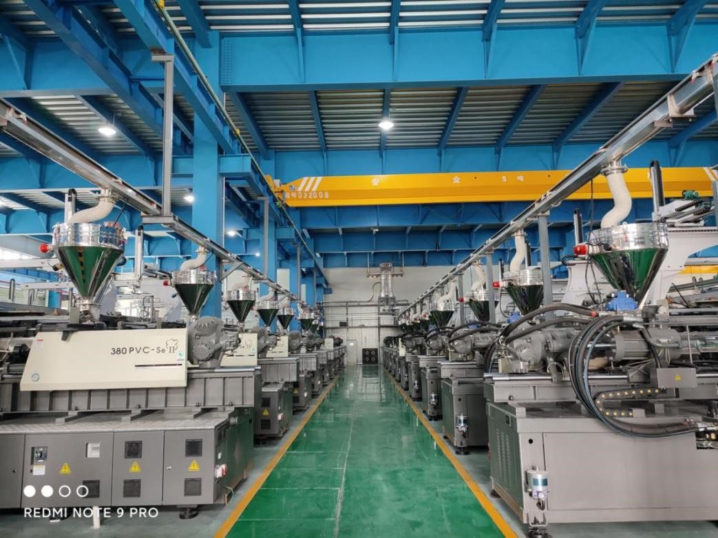 低調(diào)實(shí)力派！東華新型PVC專用機(jī)引領(lǐng)行業(yè)發(fā)展